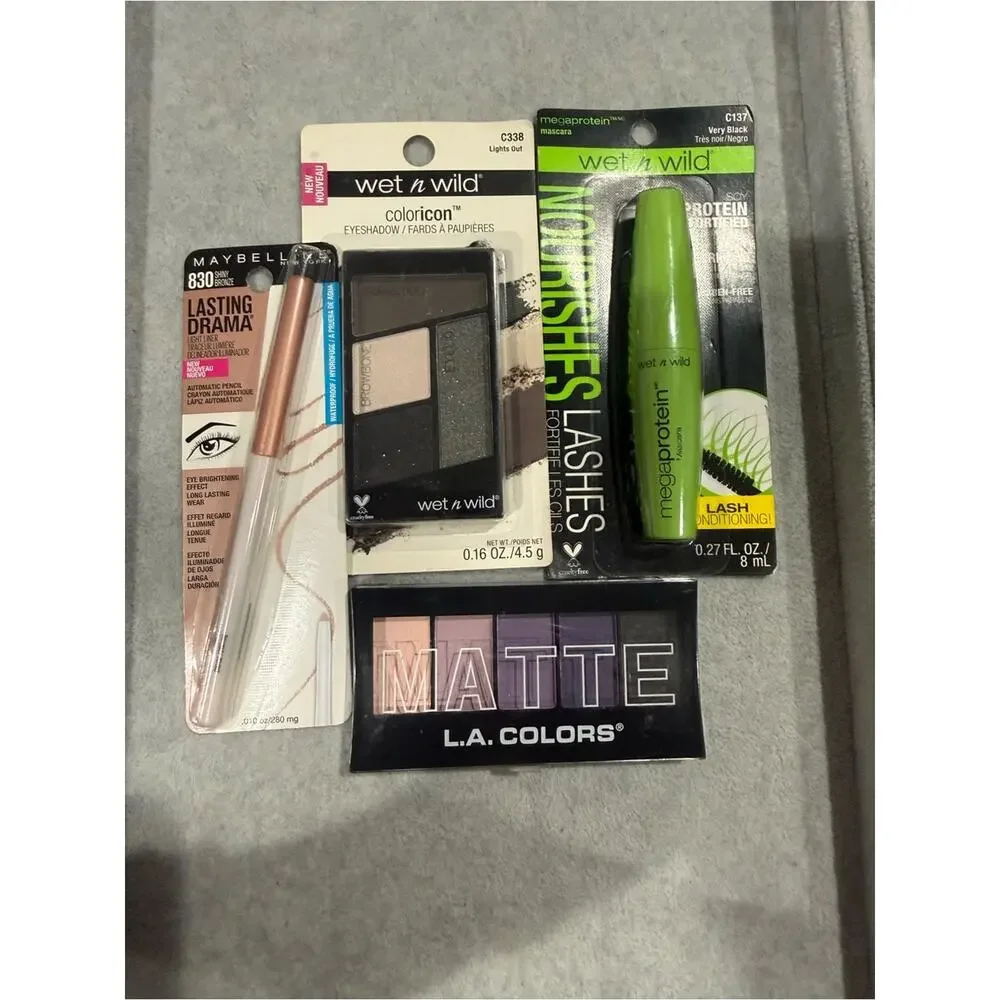 4 bundle eyeshadow eyeliner mascara set wet n wild black highlight cute set